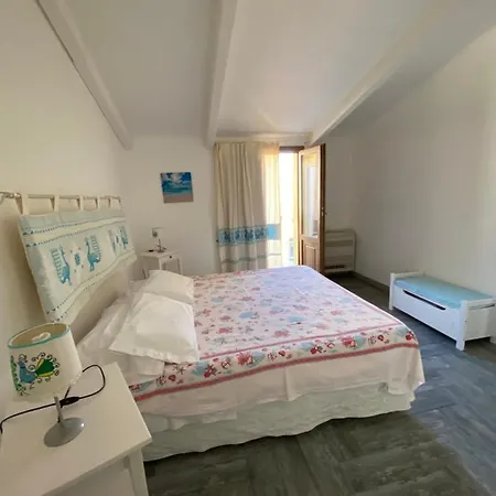 Via Sassari ألغيرو