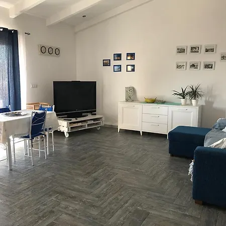 Via Sassari Apartamento